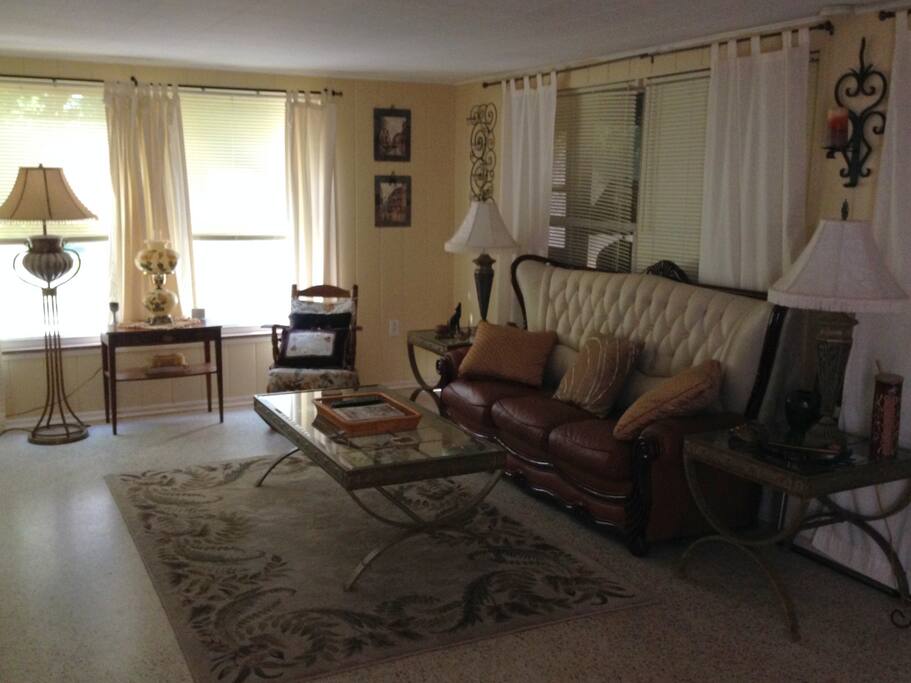 Living area with cable TV. Room for queen-sized air mattress.