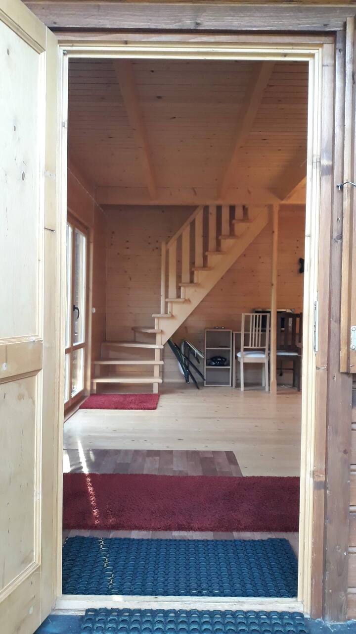 إطلالة من المدخل