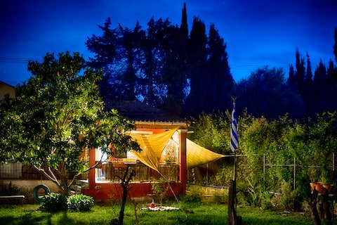 Stamo's House, Dassia Beach