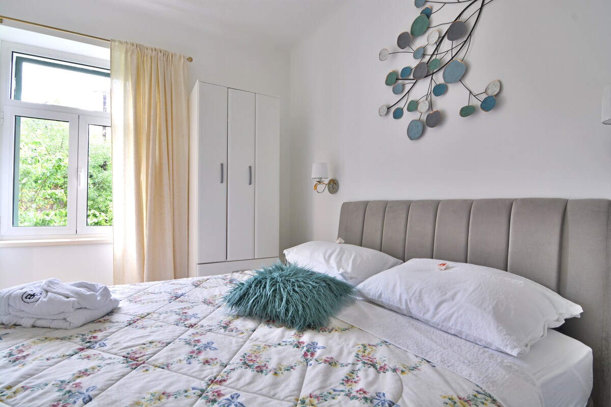 "BLUESTAR" apartment close to the sandy beach
