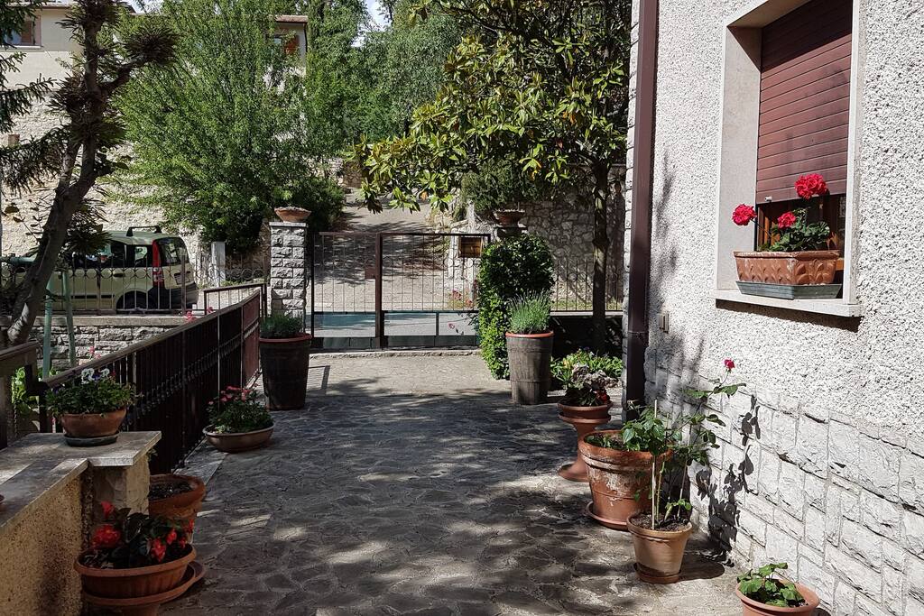 Il giardino d'entrata