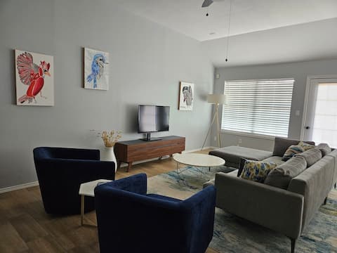 Popular Airbnb listing: "La Puerta Azul" - Beautiful home in Mission, TX in Mission