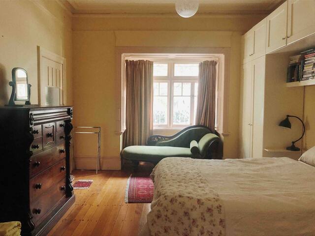 Spacious home in hip location gallery image 5