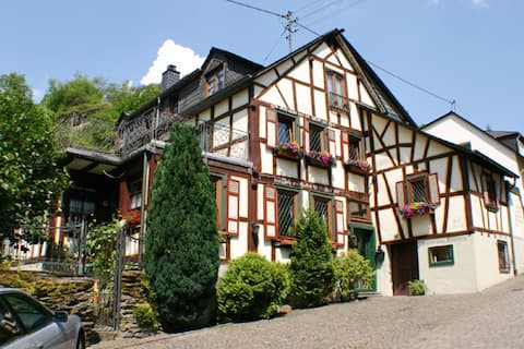 Holiday home up to  8 bedrooms, quiet location