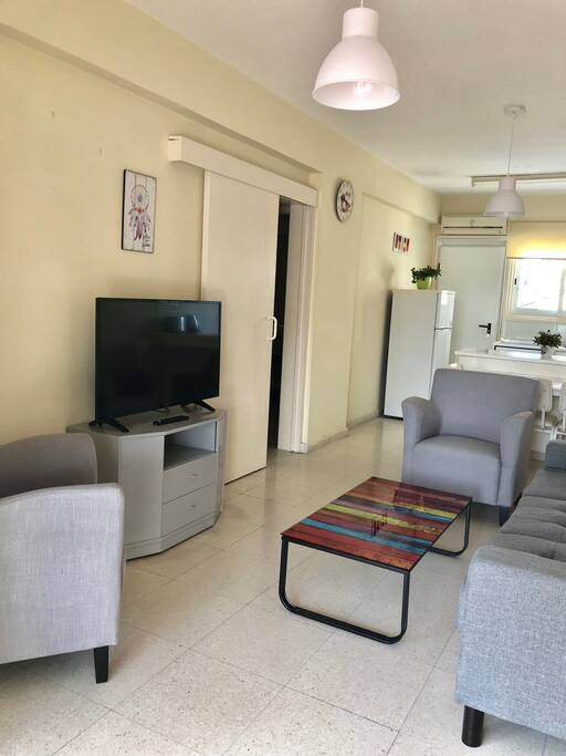 Open plan living room + kitchen