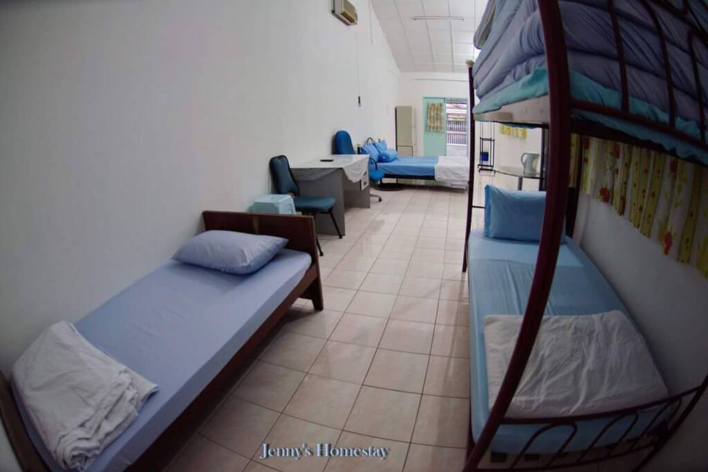 Bedroom 4-Spacious family room for 5 pax