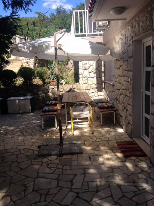 Terrace 02.