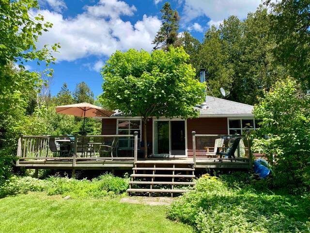 Lake Huron Waterfront Cottage - Cabins for Rent in ...