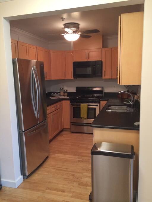 Fully stocked kitchen for your use!