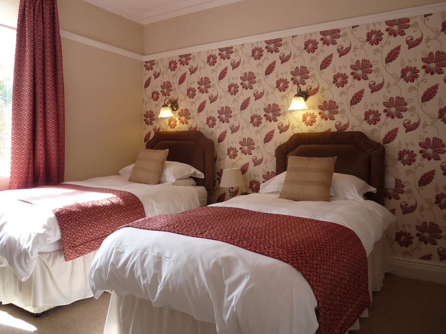 Twin Bedroom