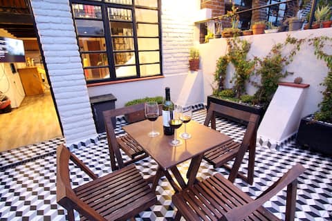 Top performing Airbnb: Rome Terrace in Roma Sur