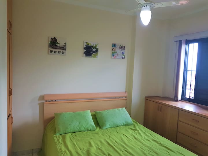El dormitorio principal de la suite