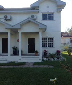 Two bedroom townhouse with private pool $