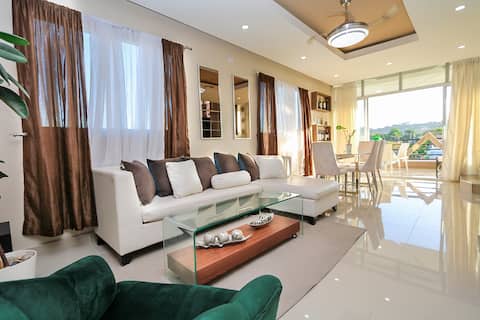 Designer Penthouse 2BR | Rooftop Jacuzzi & Views