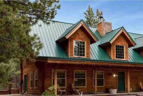 Log Cabin Near Crater Lake & Williamson River
