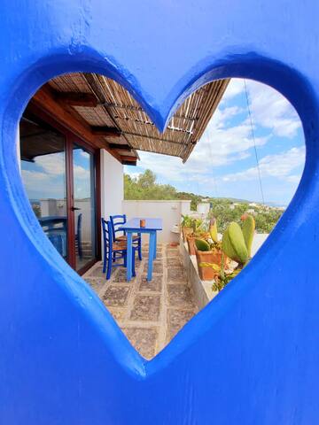 SUPERB VILLA IN THE SEA CREEK FOR EIGHT PEOPLE gallery image 3