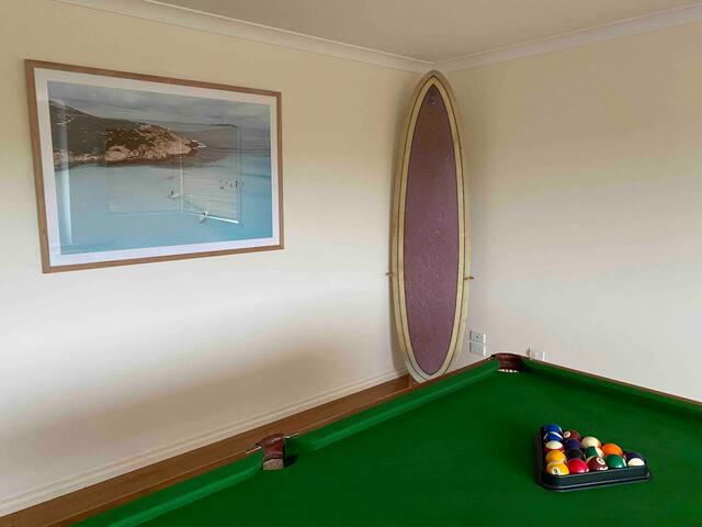 West Beach Getaway – Family & Pet Friendly gallery image 5