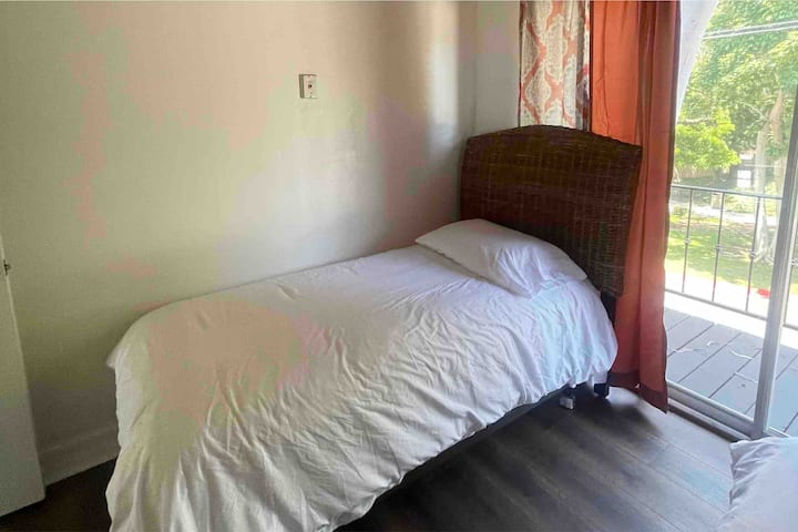 Втора спалня, 2 единични легла