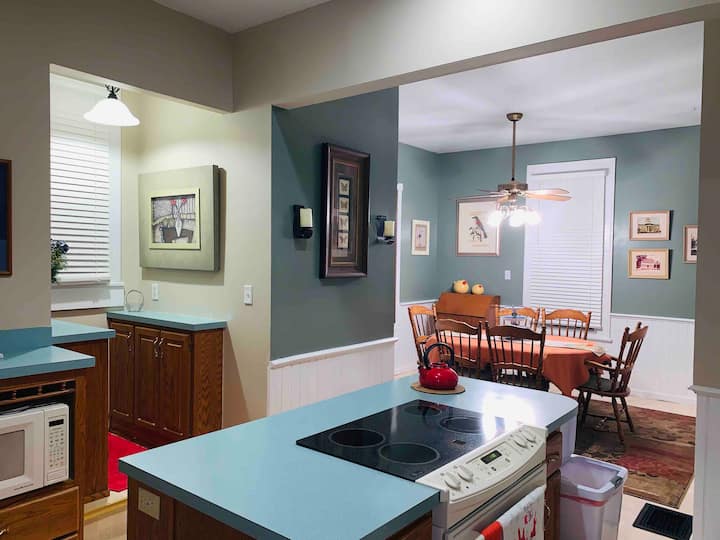 14 Best Airbnb Vacation Rentals In Springfield, Illinois Updated 2024