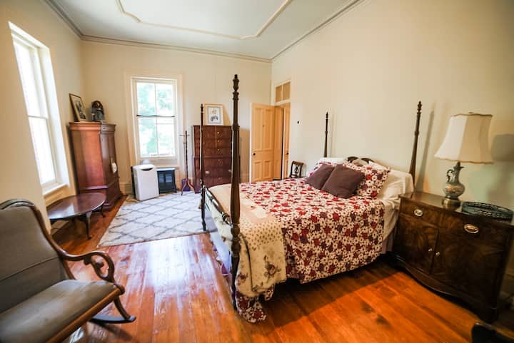 The Faith Room is on the northeast corner of the 2nd floor with a queen bed.