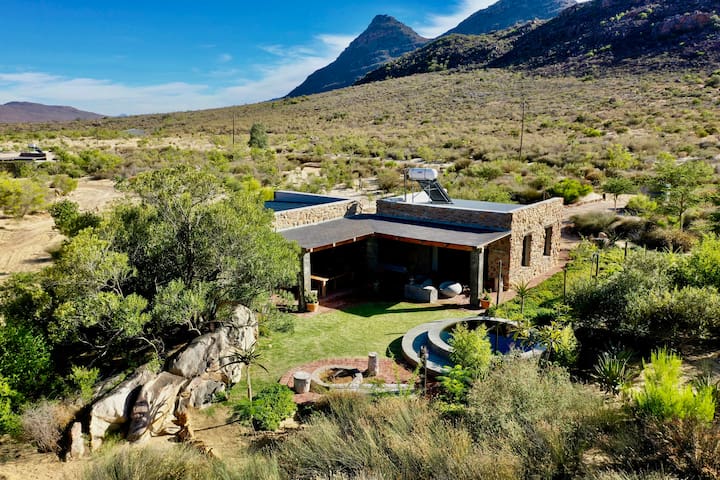 WILD OLIVE CABIN EDENVELDT FARM CEDERBERG