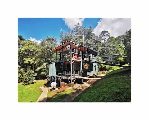 Tree Tops. Cabaña completa en el bosque y río 1hab
