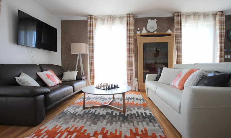 Céline, Elsa & Kitxada managed Airbnb listing 3