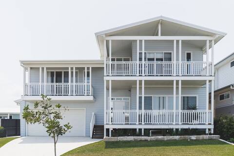 The Chalet with pool. Pay two nights, stay THREE!*