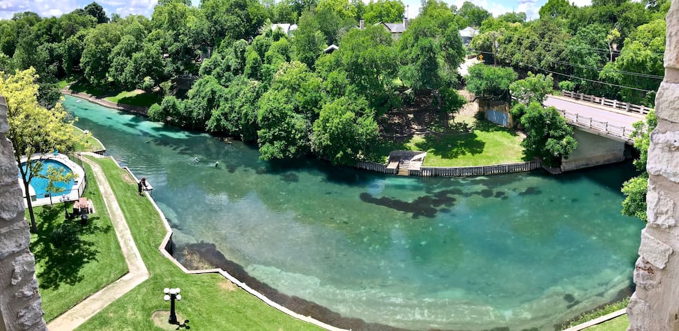 Airbnb Comal River Vacation Rentals Places To Stay Texas