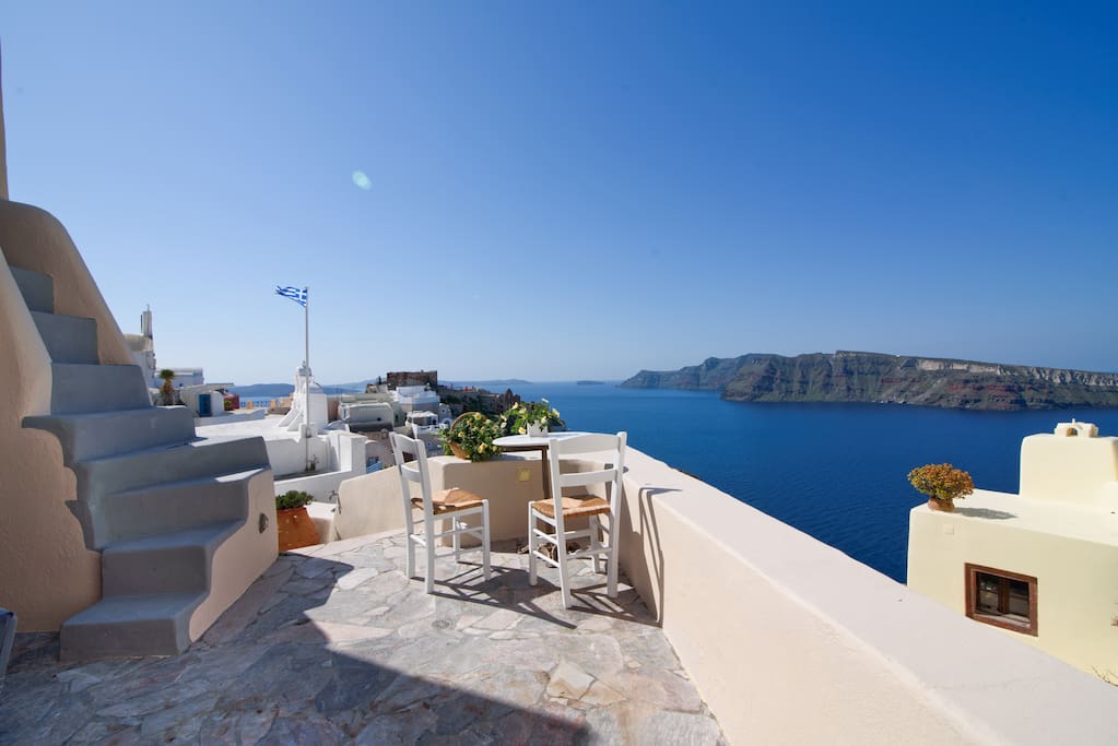 Caldera views from upper porch