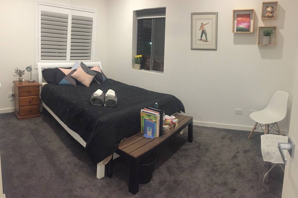 Guest bedroom with Queen size bed