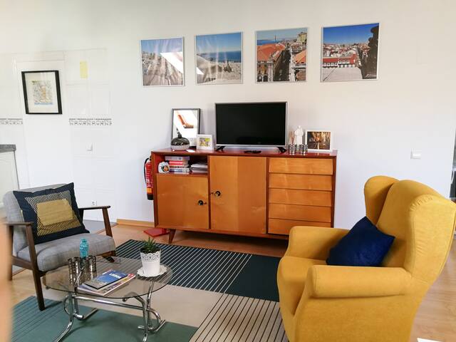 POMBALINO! Lisbon Concept Apartment. gallery image 4