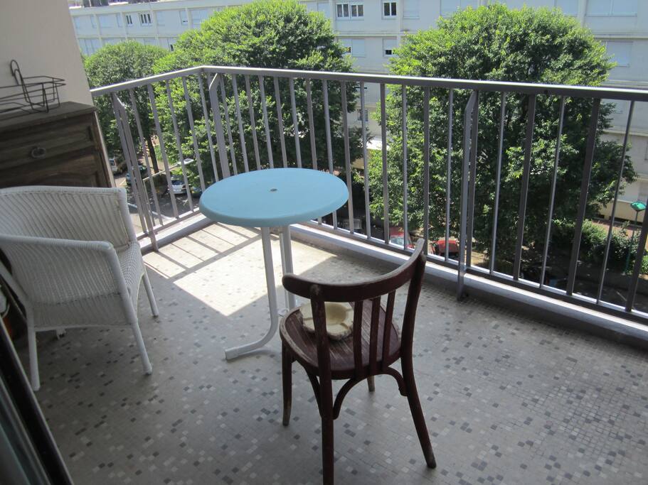 Balcon très agréable sous le soleil !!!!