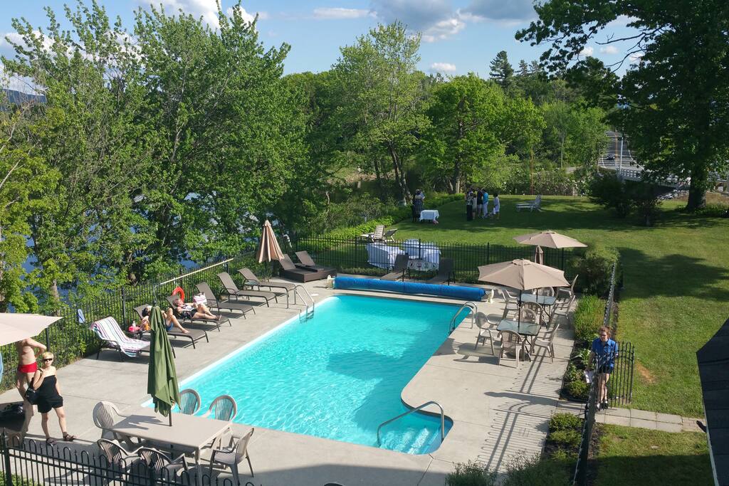 Piscine extérieur chauffée