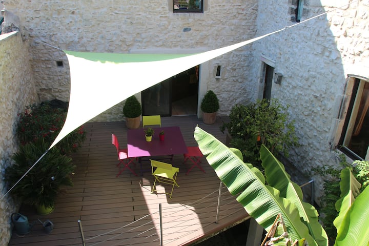 Maison De Village En Pierre