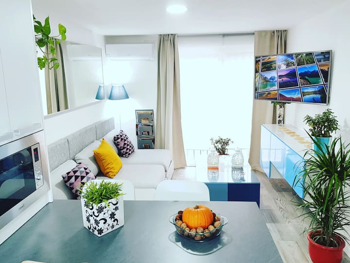 Granada, Dreamed Land, Easy To Park*, New. - Granada