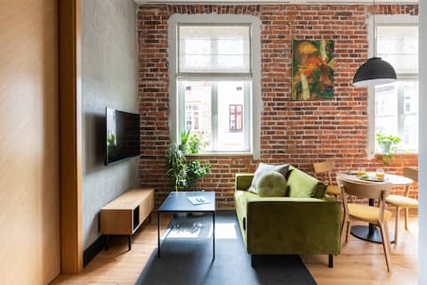 Successful Airbnb property: Elegant Apartment Luminis in Krakow's Old City in Kraków