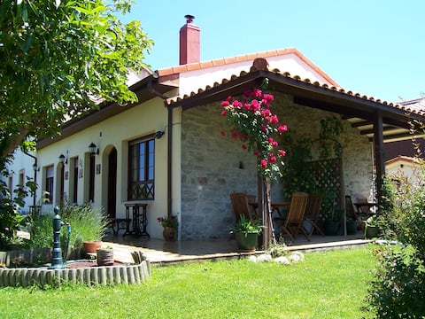 Popular Airbnb listing: El Cueto Apartments (FIGAL) in Cudillero