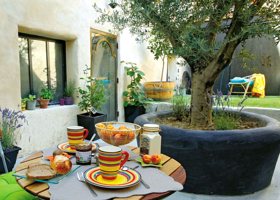 Garden offering full privacy