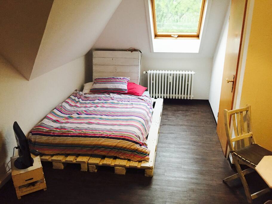 Bett 1,40m x 2m