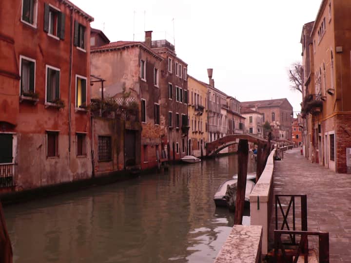 Characteristic view of Venice Apartments for Rent in Venice,