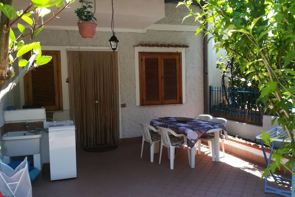 area per pasti all' aperto