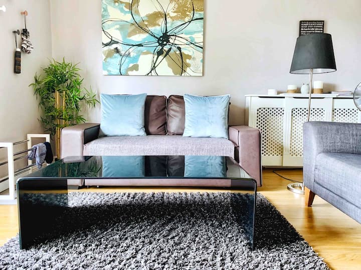 Sebule - Pumzika & Unwind - Sofa-Bed ya Kifahari.