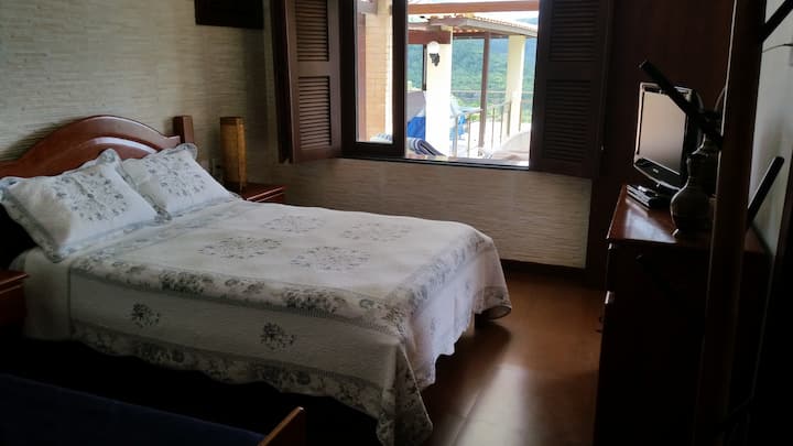 Suite 2 ხედი გასაშლელი დივნით
