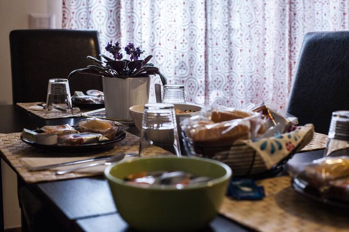 Romaurelia apt, 11 beds gallery image 2