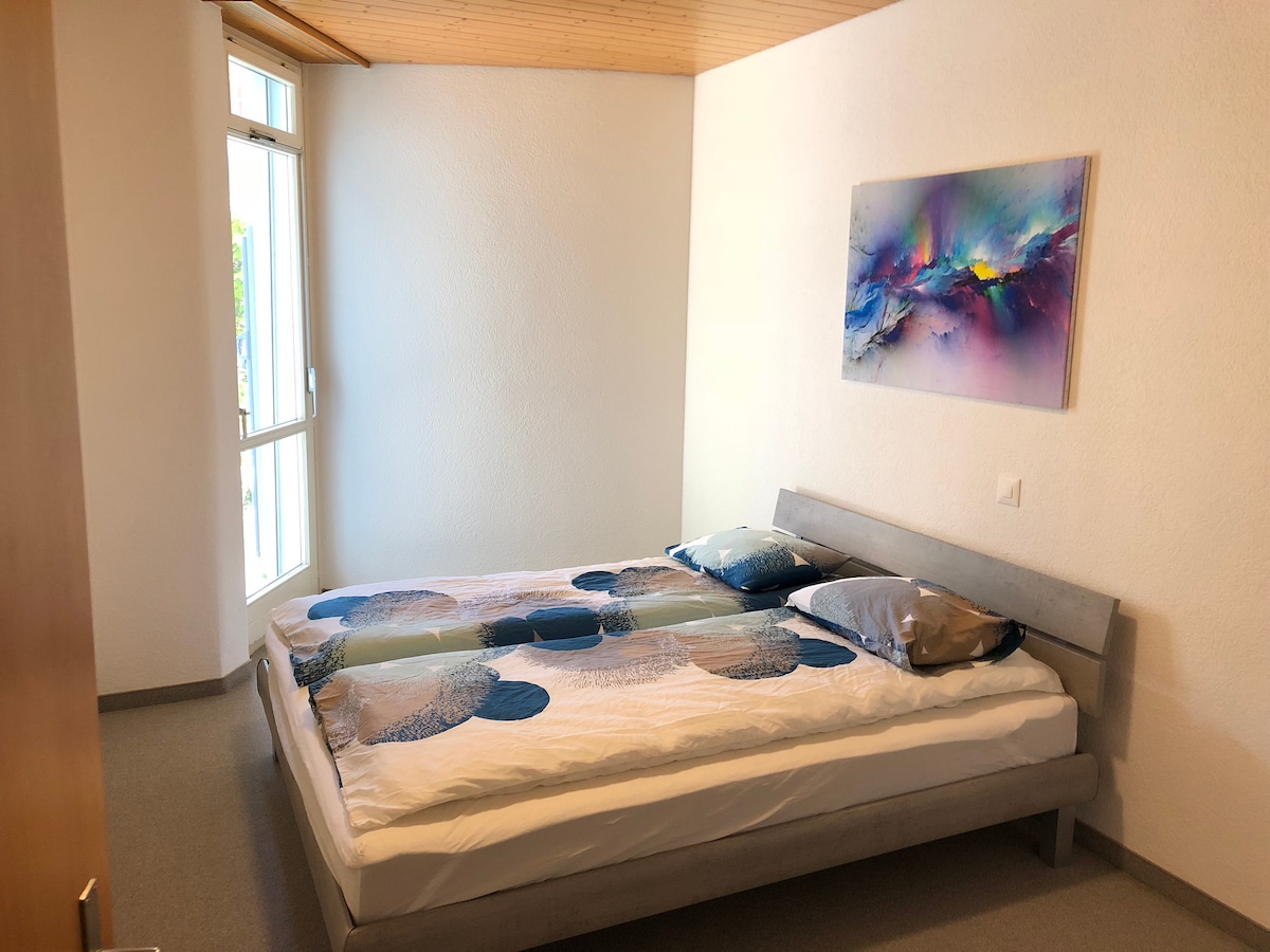 Първа спалня (легло 160x200 см)