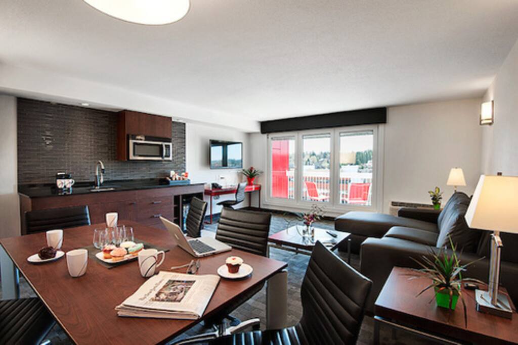 Dining & Living Area