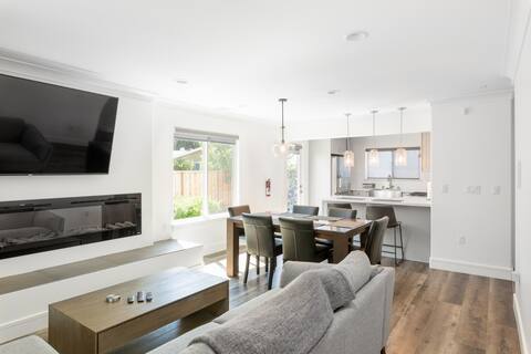 Brand new luxury house near high tech companies
