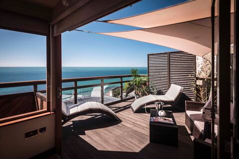 The Crow's Nest, Ventnor Beach (Hot Tub)