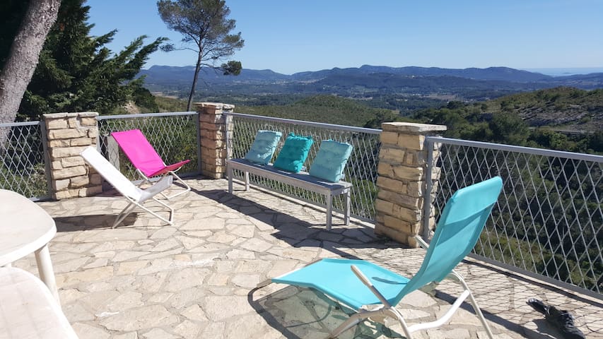 Airbnb Le Castellet Vacation Rentals Places To Stay